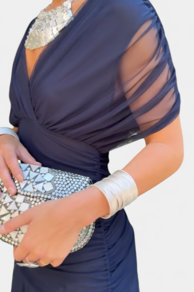 Iselina | Vestido largo fruncido para mujer con cuello en V elegante | Fluido